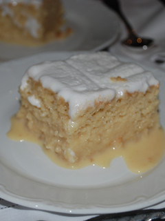Una foto de Pastel 8 leches