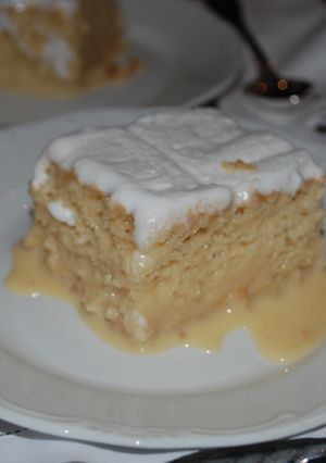Una foto de Pastel 8 leches