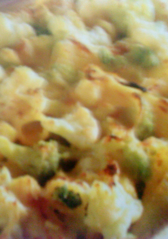 Una foto de Macarrones con coliflor gratinados