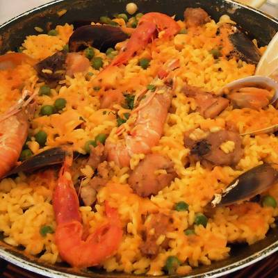 Paella mixta (pollo, cerdo, conejo, verduras y mariscos) Receta de  mis-recetas- Cookpad