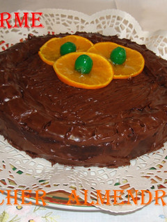 Una foto de Sacher almendrado