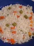 Arroz blanco con un toque de color