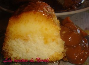Una foto de Budín de leche condensada y coco