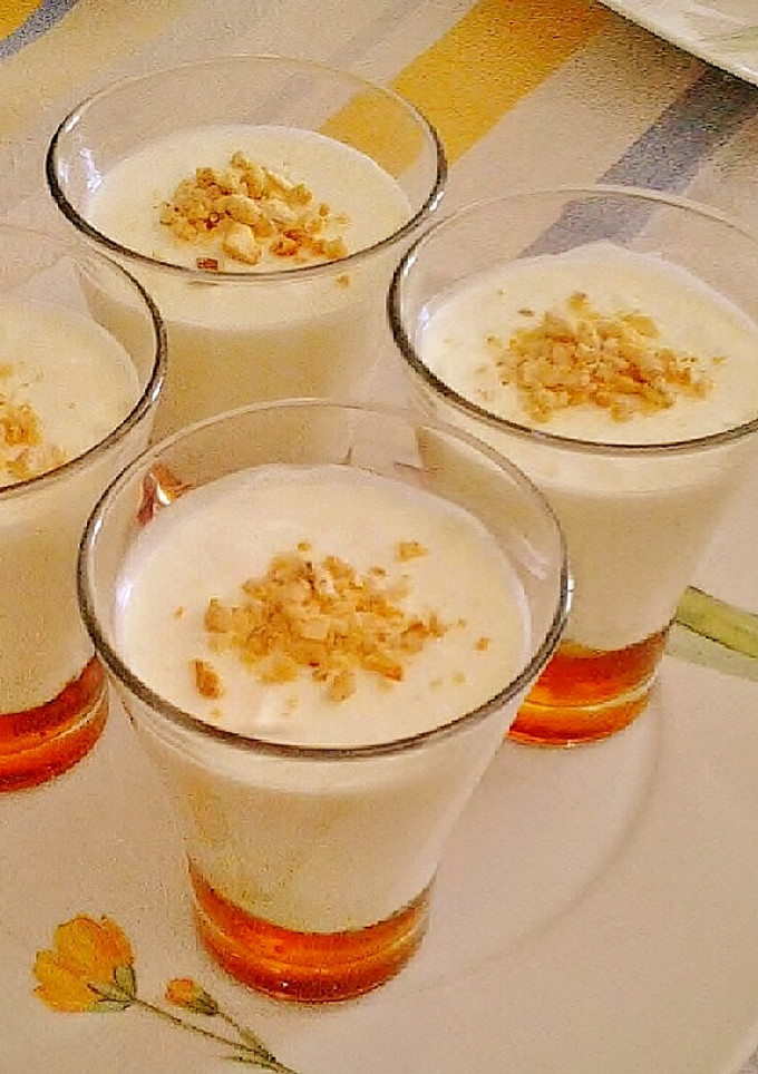 Una foto de Capricho de Leche Quark con Miel y Frutos secos.