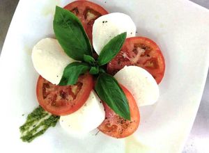 Una foto de Ensalada Caprese