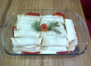 Una foto de Crepes rellenos de frutos del mar