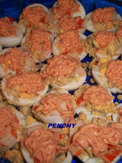 Una foto de Huevos duros rellenos de surimi