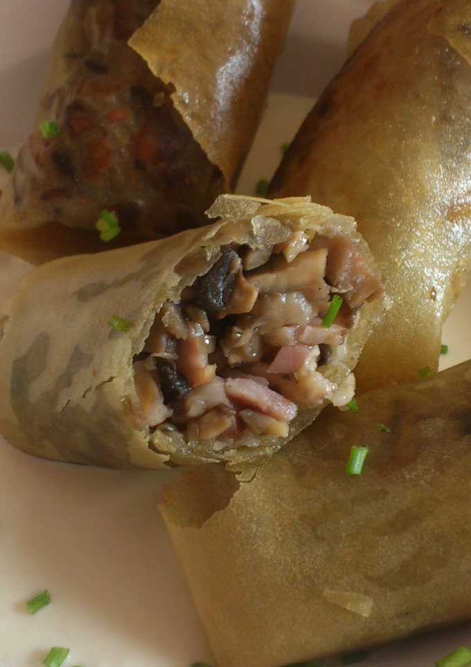 Una foto de Rollitos bacon y champiñones
