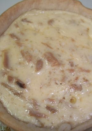 Una foto de Quiche de atún con queso