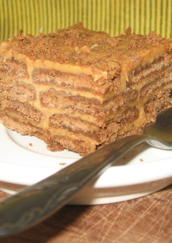 Una foto de Torta chocolinas con dulce de leche