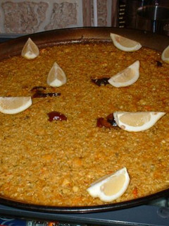 Una foto de Paella Valenciana