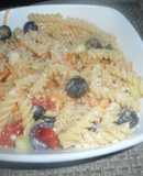 Pasta con vegetales y aderezo italiano