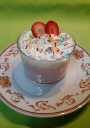 Una foto de Mousse de fresas
