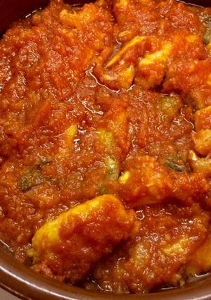 Una foto de Bacalao con tomate auténtico