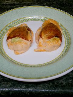 Una foto de Pimientos del piquillo rellenos de ajos tiernos