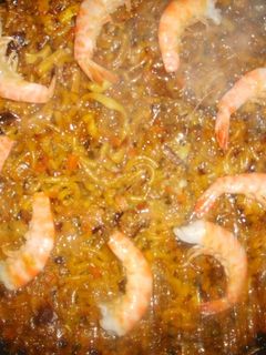 Una foto de Fideua de pescado