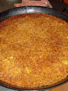 Una foto de Paella