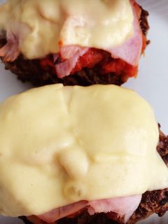 Una foto de Hamburguesas a la napolitana
