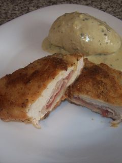 Una foto de Pechugas de pollo con queso azul