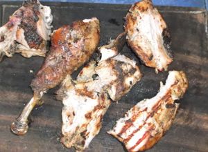 Una foto de Pavita a la parrilla