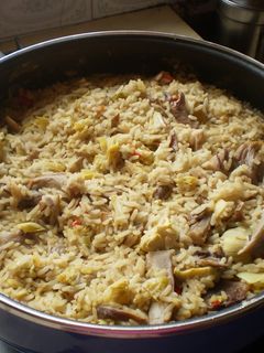 Una foto de Arroz con corazones de alcachofas y setas
