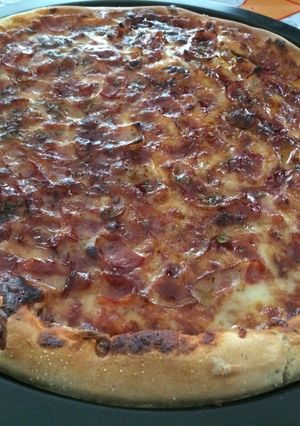 Una foto de Pizza bacon-barbacoa