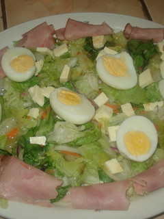 Una foto de Ensalada liviana con jamón