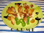 Una foto de ensalada de calamar