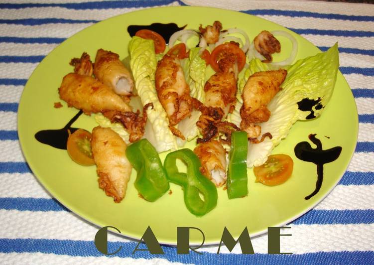 Calamares fritos con ensalada