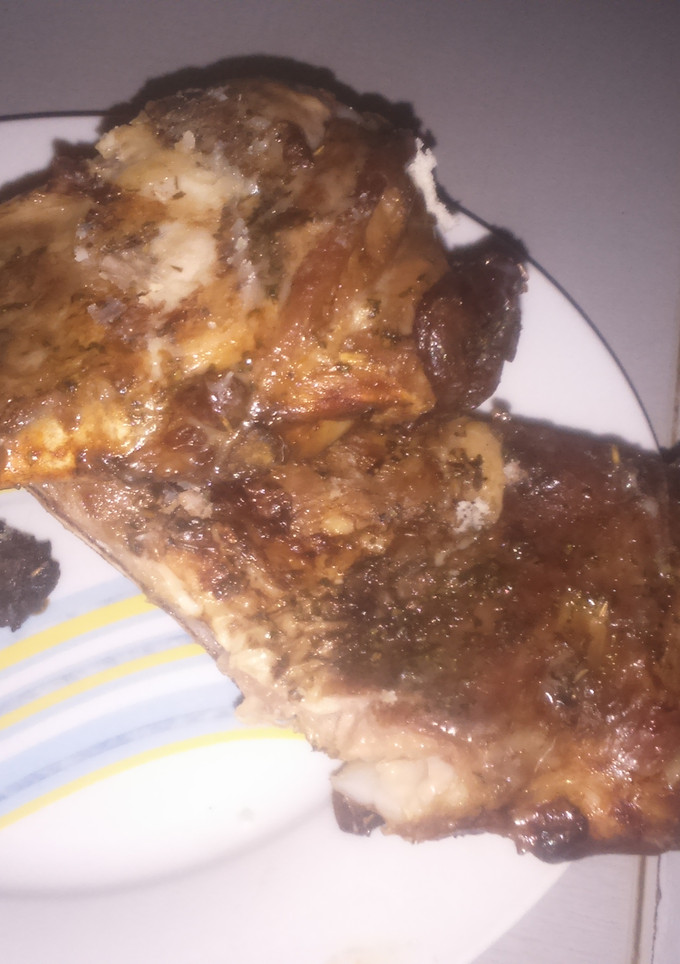 Una foto de Costillar de cordero adobado al horno