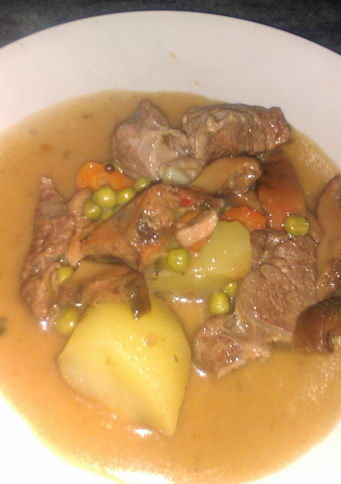 Una foto de Guiso de ternera con níscalo y verduras