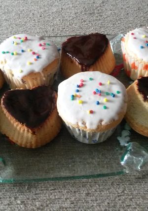 Una foto de Cupcakes de crema, limón y ganache