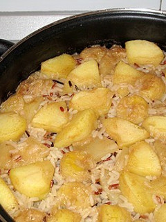 Una foto de Arroz con frutas