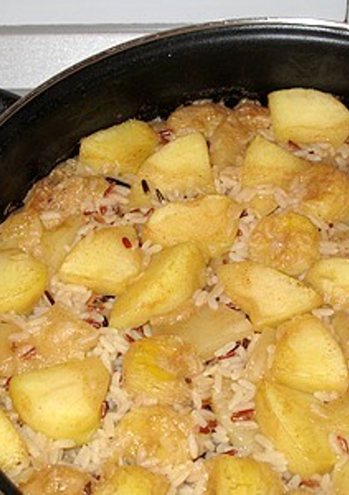 Una foto de Arroz con frutas
