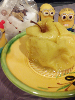 Una foto de Manzana rápida asada en microondas