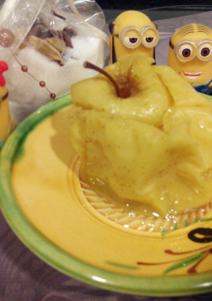 Una foto de Manzana rápida asada en microondas