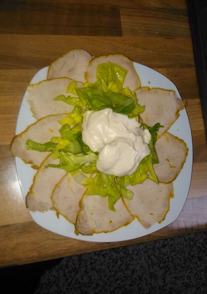 Una foto de Lomo de cerdo al vino con crema de atún