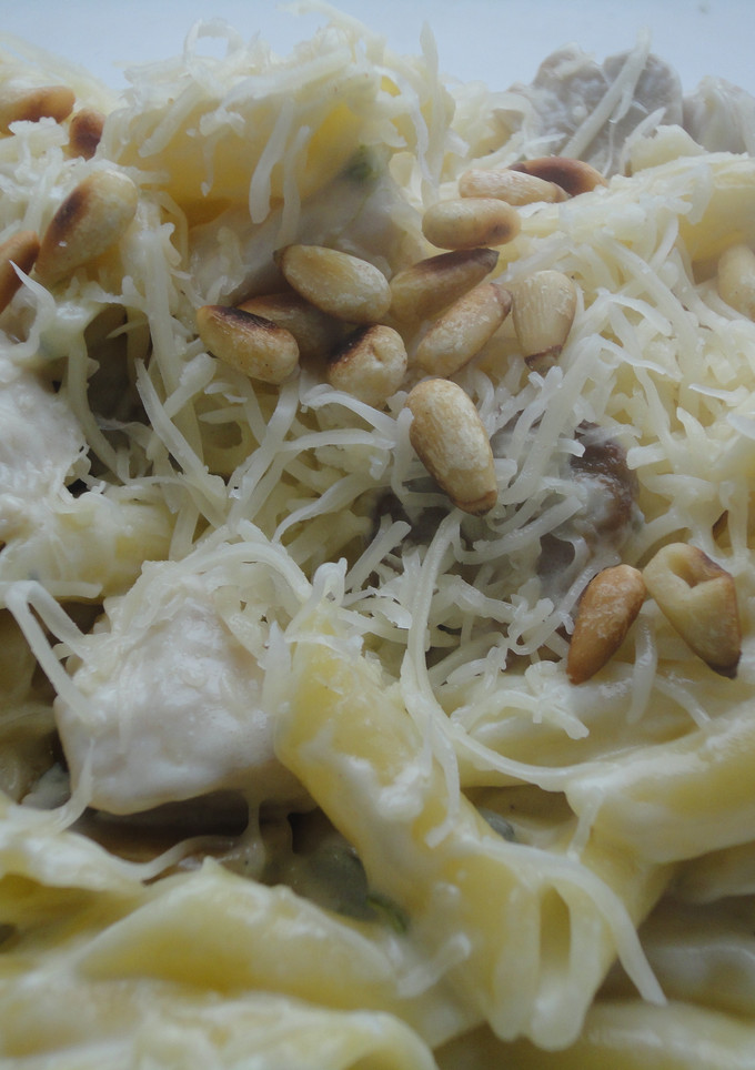 Una foto de Macarrones con pavo y roquefort