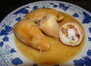 Foto principal de Calamares rellenos de jamón y huevo duro