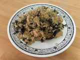 Arroz con pollo y setas "trompeta negra"