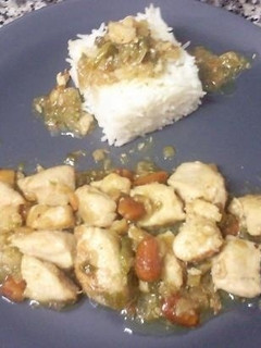 Una foto de Pollo con almendras