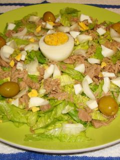 Una foto de Ensalada Madrileña