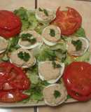 Ensaladita fresca con huevos rellenos