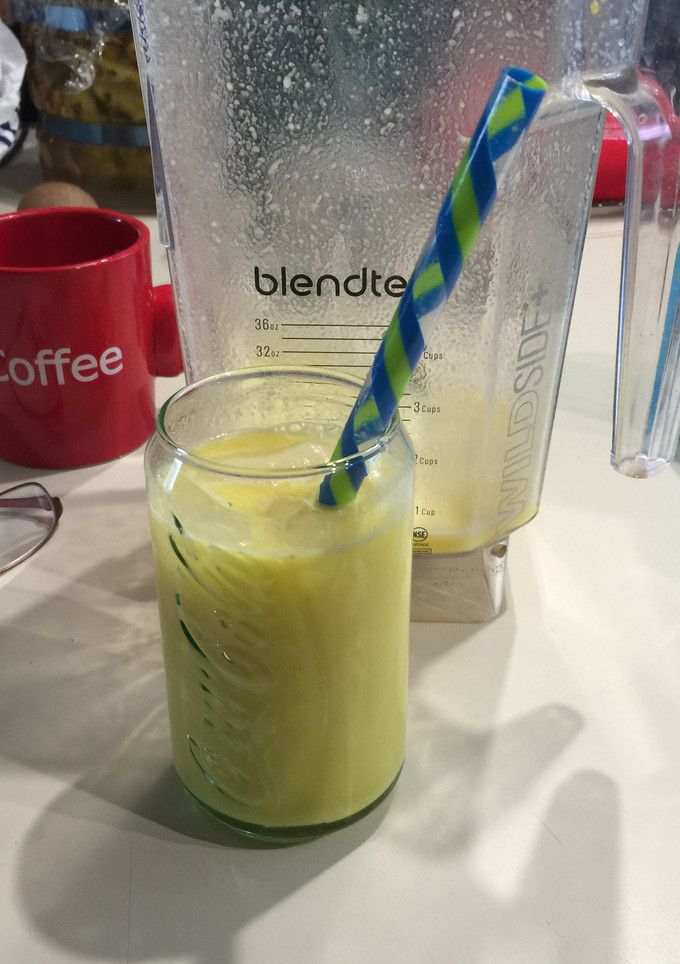 Una foto de Pepino y piña..Smoothie-saludable