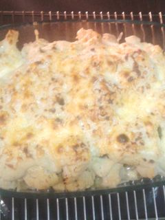 Una foto de Coliflor con jamón y queso gratinada