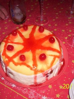 Una foto de Torta de ricota rellena de frutas