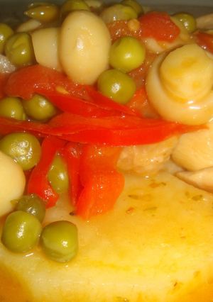 Una foto de Pollo estofado con papas