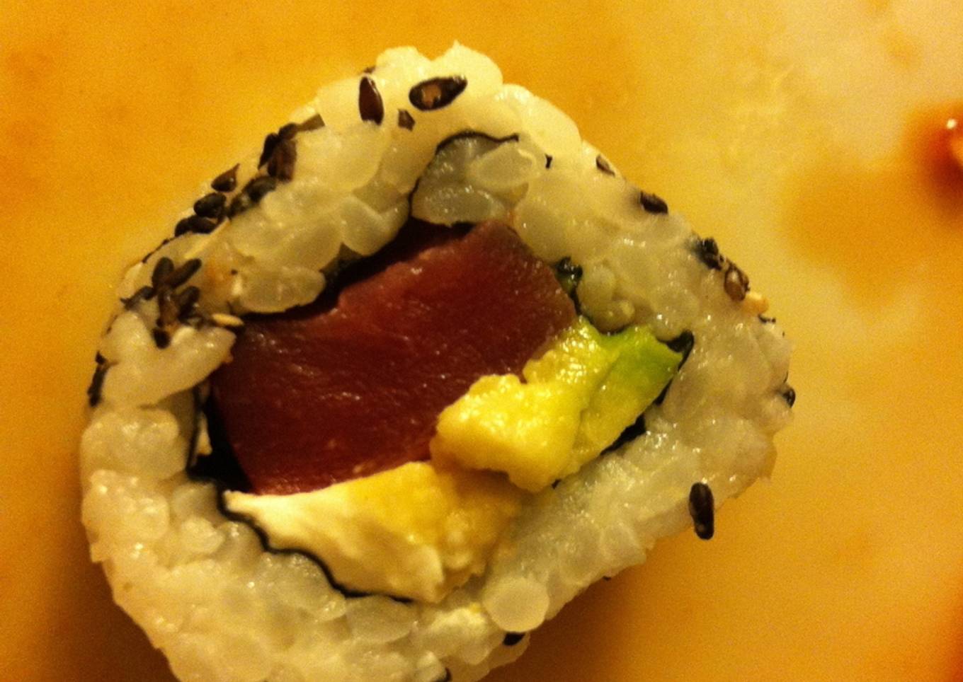 Rollo de atún tipo Sushi