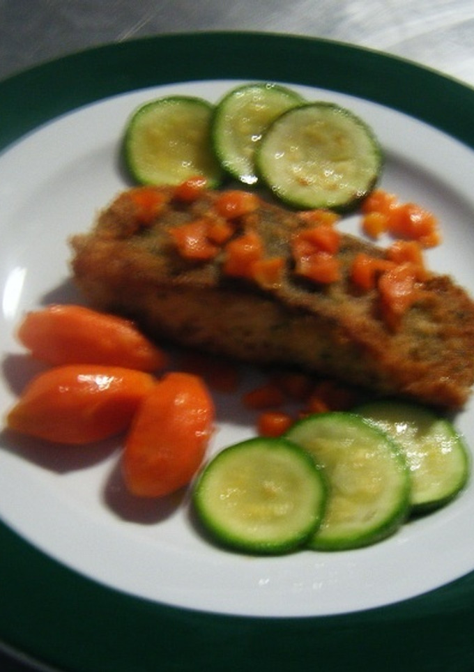 Una foto de Mero con crost de cilantro 
