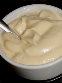 Una foto de Mayonesa casera al ajo